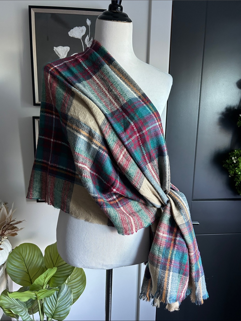 🍁 26" by 80" Fall Soft Plaid Scarf in Cream, Green gold blue & Red